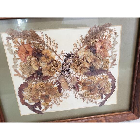Vtg boho ROCCOCO FRAMED DRIED REAL FLOWER pressed butterfly wall art oddity - Picture 2 of 9